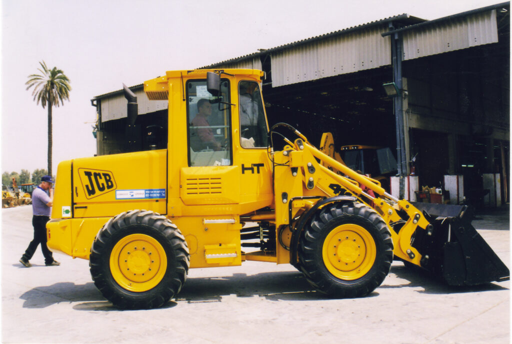 Blackwood-Hodge Israel started to import JCB machines