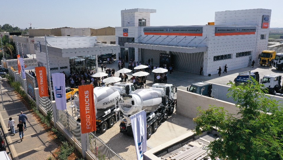 DMC Ford trucks open event